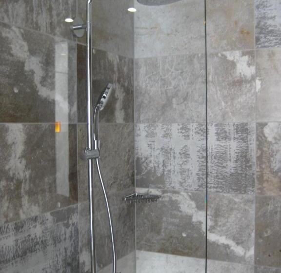 اتاق پریمیوم با بالکن, City