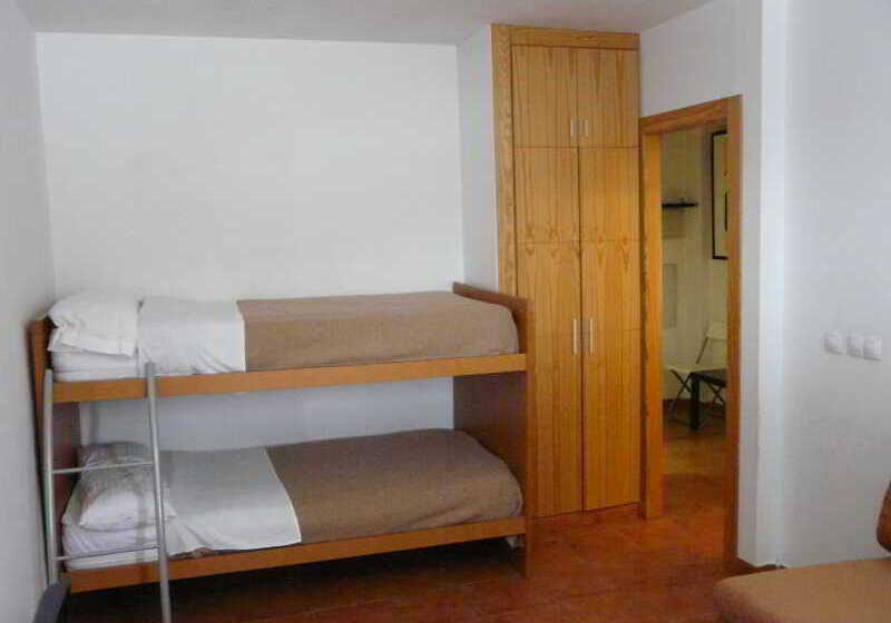 غرفة إقتصادية, Der Waldhof