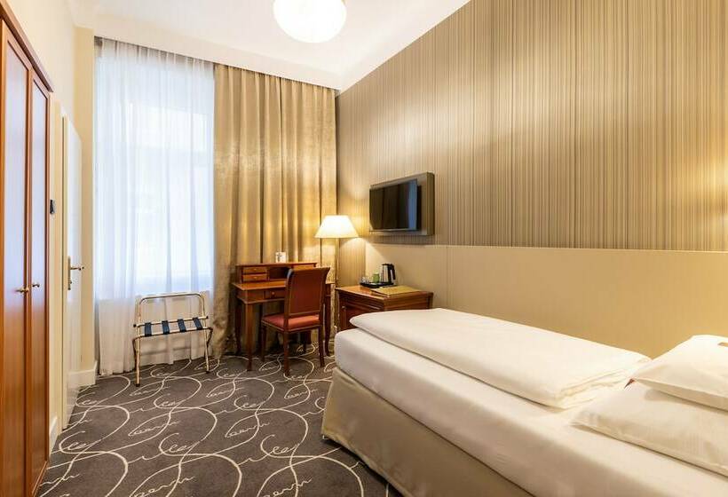 اتاق اینتریور یک تخته, Erzherzog Rainer