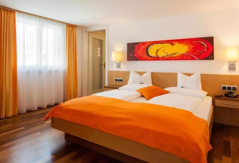 Suite Junior, Germania