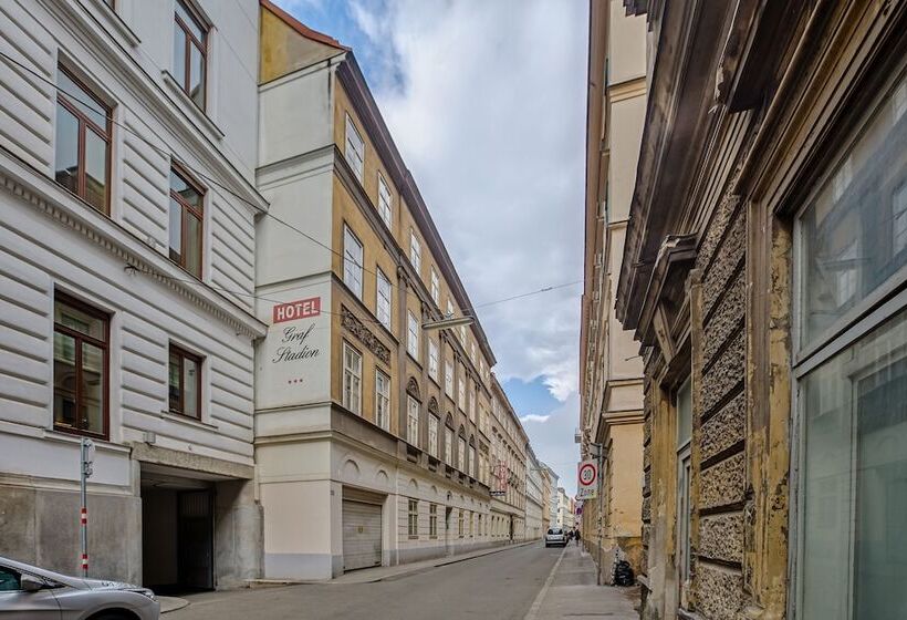 اتاق استاندارد یک نفره, Graf Stadion