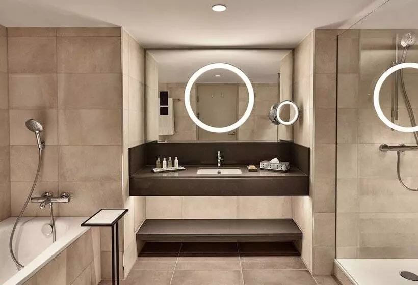 سوییت, Hilton Vienna Park