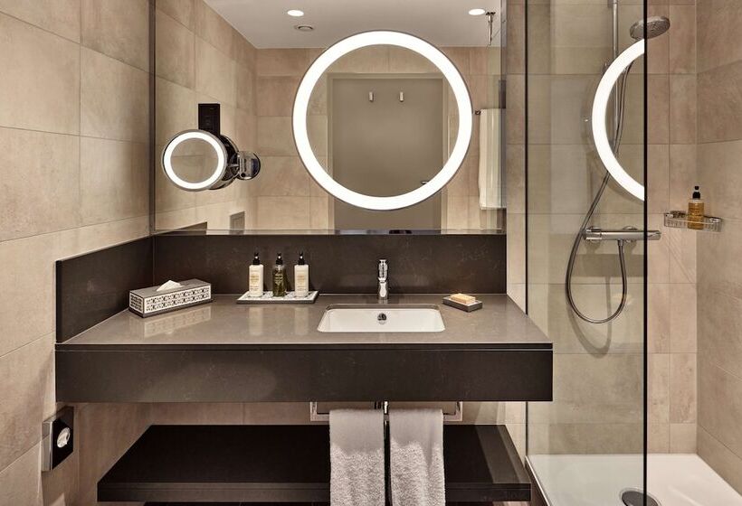 行政房间, Hilton Vienna Park