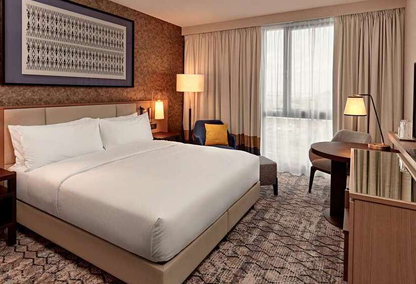 带大床的行政房间, Hilton Vienna Park