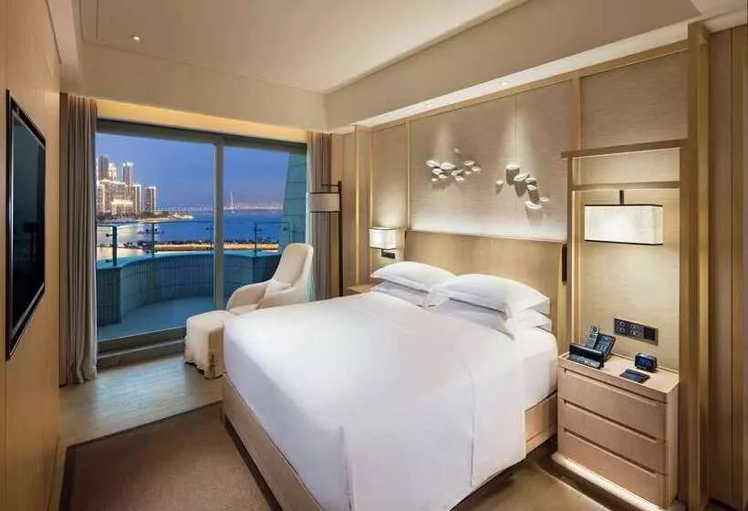 سوییت, Hilton Vienna Park
