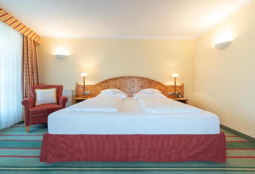 سوئیت با بالکن, Kaiserhof Kitzbühel, 4 Sterne Superior