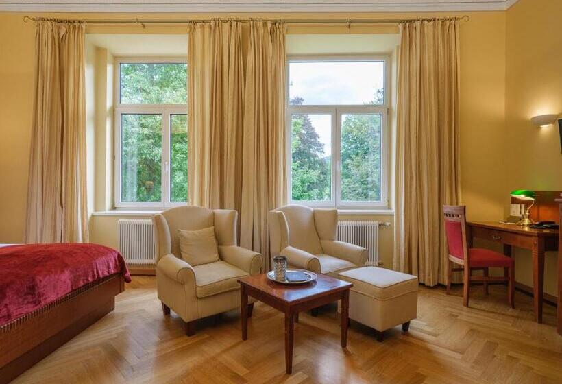 수피리어 룸, Marienhof