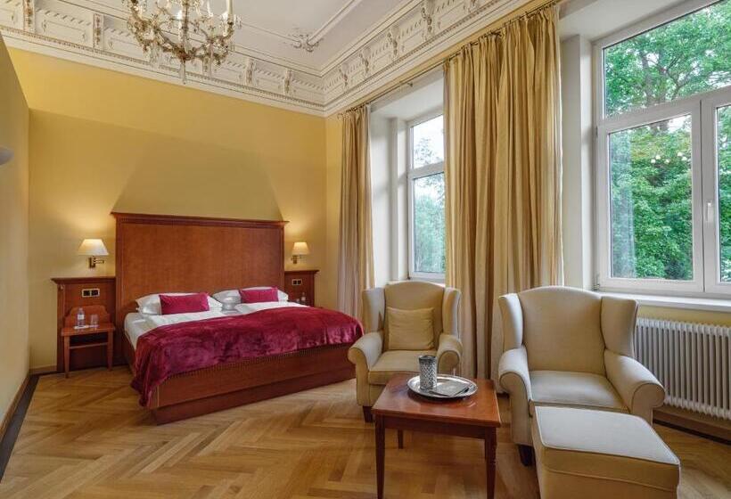 수피리어 룸, Marienhof