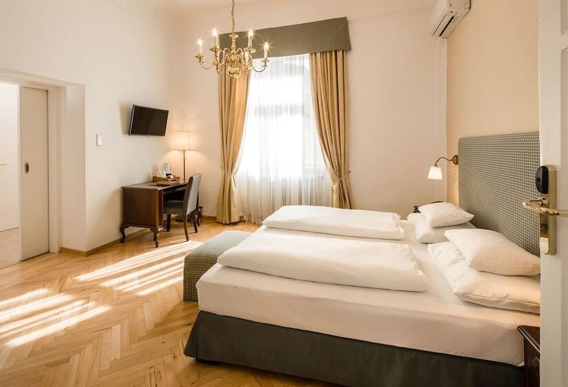 Классический Номер, Palais Hotel Erzherzog Johann