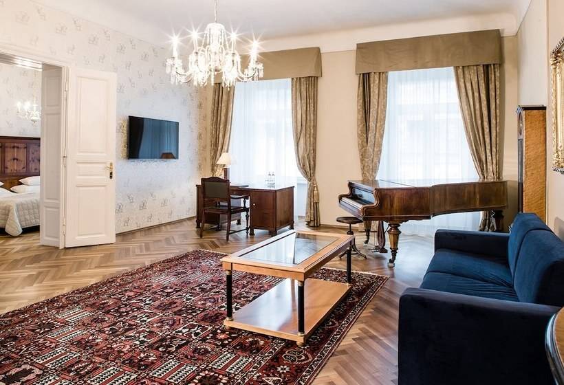 جناح, Palais Hotel Erzherzog Johann