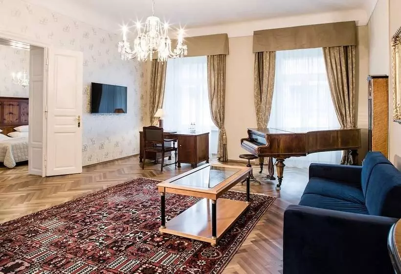 سوییت, Palais Hotel Erzherzog Johann