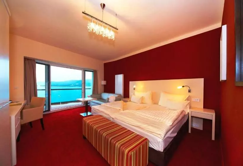 Premium-huone, Parkhotel Pörtschach Das Hotelresort Mit Insellage Am Wörthersee