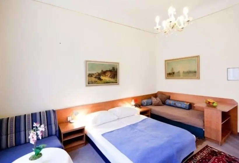 اتاق استاندارد سه نفره, Pension Bleckmann