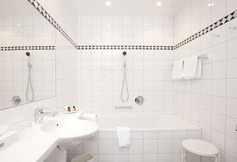 클래식 룸, Richard Löwenherz