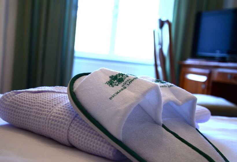 디럭스 룸, Richard Löwenherz