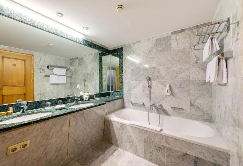 スイート, Robinson Alpenrose Zürs