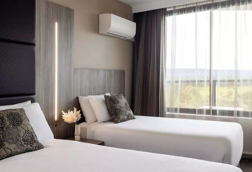 公園の見えるスーペリアルーム, Rydges South Park Adelaide