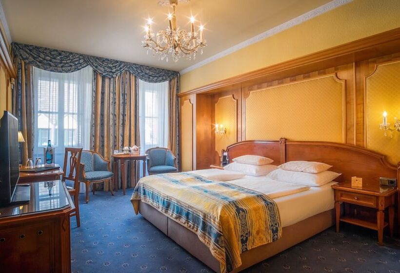 디럭스 룸, Schlosshotel Römischer Kaiser