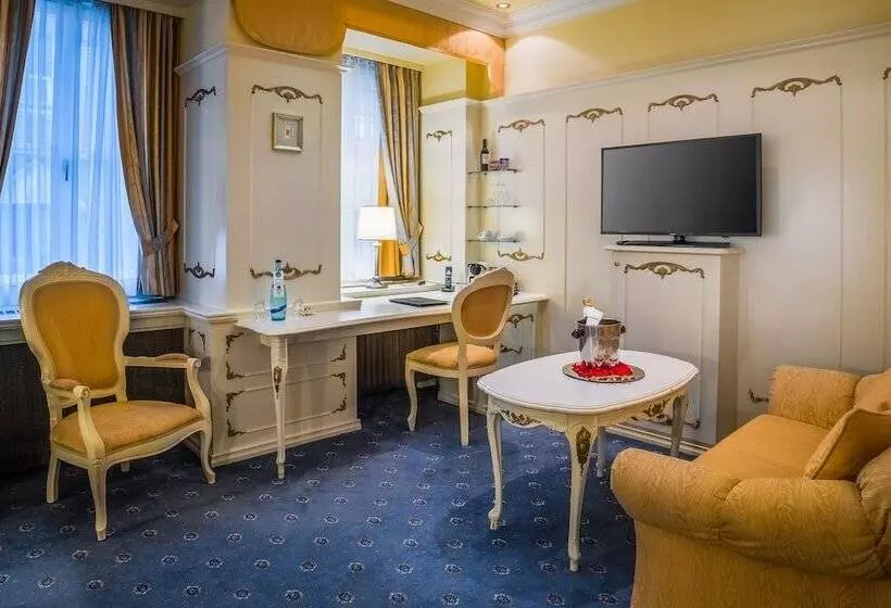 ジュニアスイート, Schlosshotel Römischer Kaiser