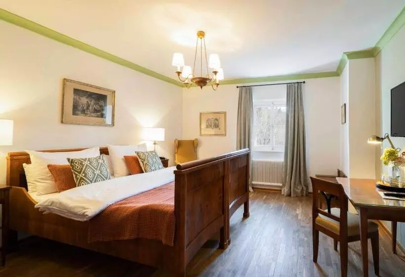 اتاق استاندارد, Der Schlosswirt Zu Anif   Biedermeierhotel Und Restaurant