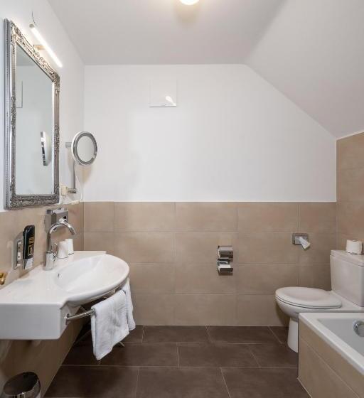 חדר בסיסי, Der Schlosswirt Zu Anif   Biedermeierhotel Und Restaurant