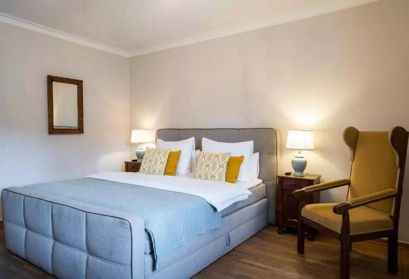 اتاق استاندارد, Der Schlosswirt Zu Anif   Biedermeierhotel Und Restaurant