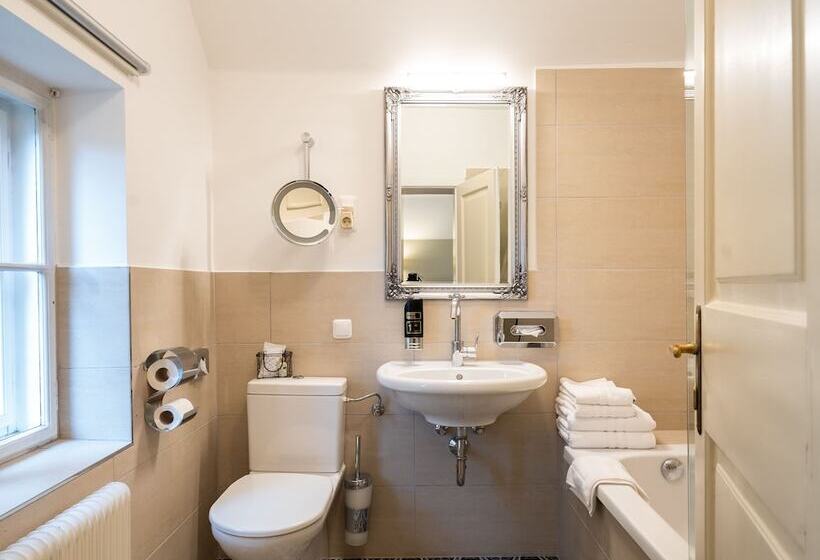 חדר סטנדרט, Der Schlosswirt Zu Anif   Biedermeierhotel Und Restaurant