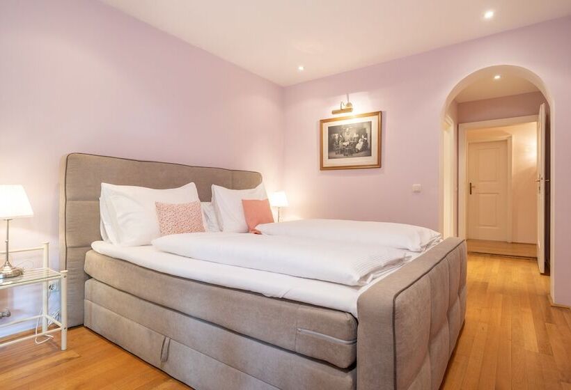 סוויטה, Der Schlosswirt Zu Anif   Biedermeierhotel Und Restaurant