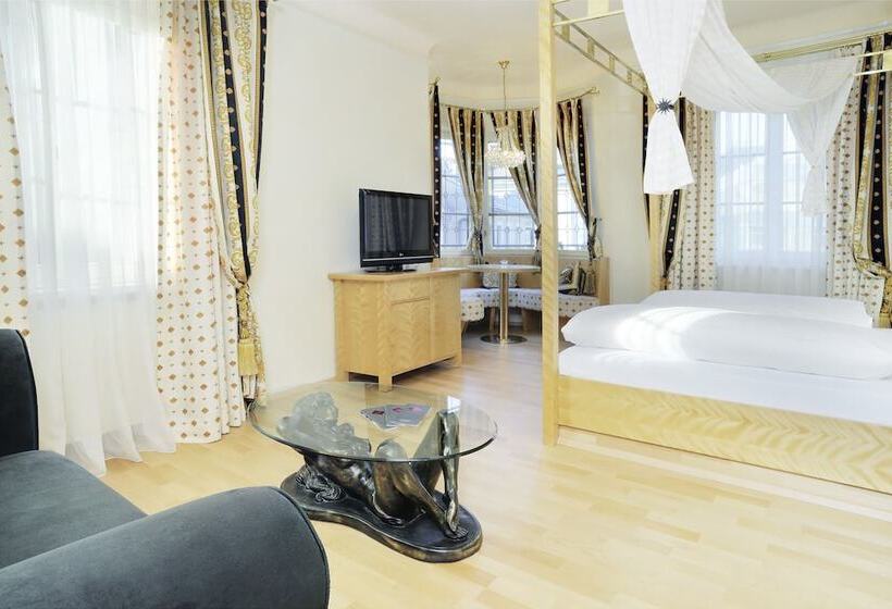 Люкс, Schwarzer Adler Innsbruck