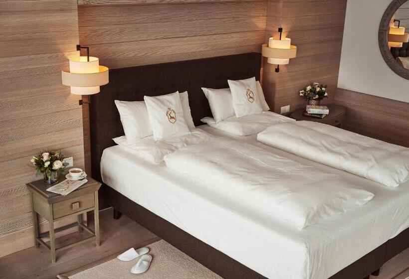 Номер Стандартный с Видом, A Rosa Ifen Hotel Kleinwalsertal
