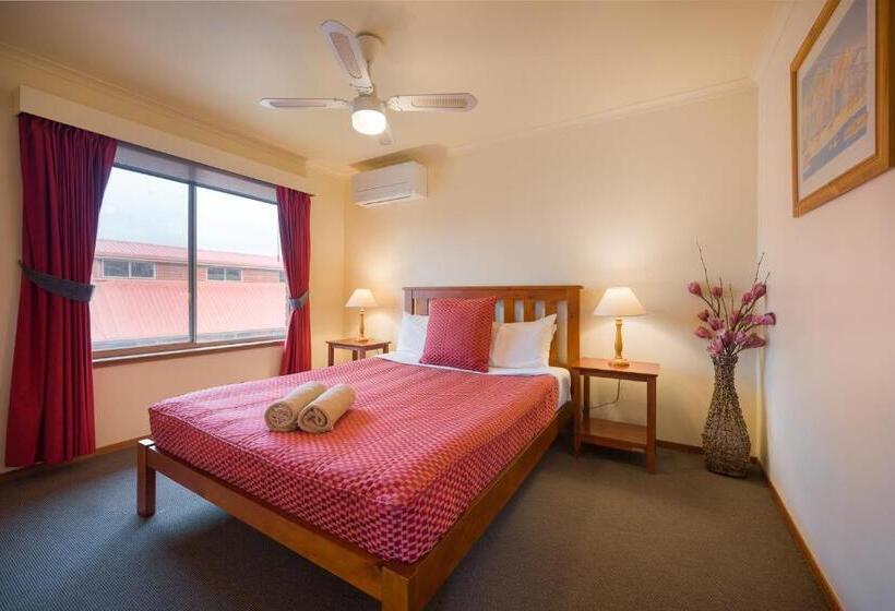 ３ベッドルームアパートメント, Aat 28 Goldsmith Motel