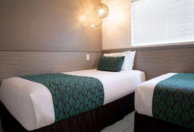 패밀리 룸, Castaways Resort & Spa On Mission Beach