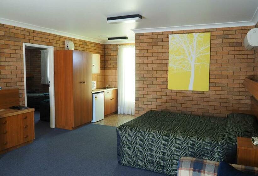 חדר משפחתי, Cudgegong Valley Motel