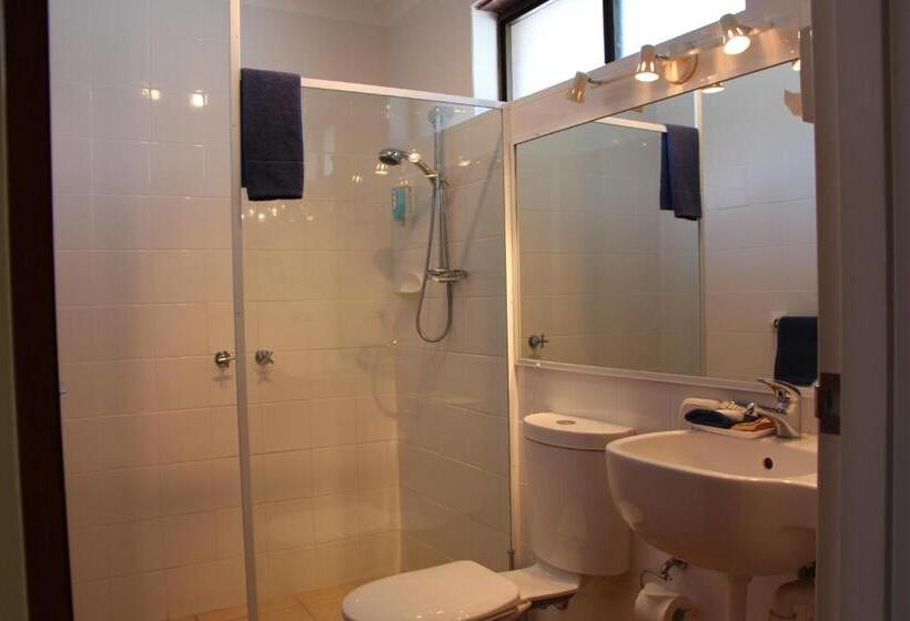 חדר משפחתי, Cudgegong Valley Motel