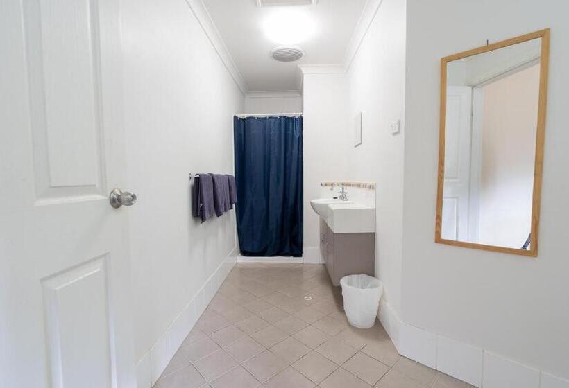 آپارتمان 2 خوابه, Great Western Motel Norseman