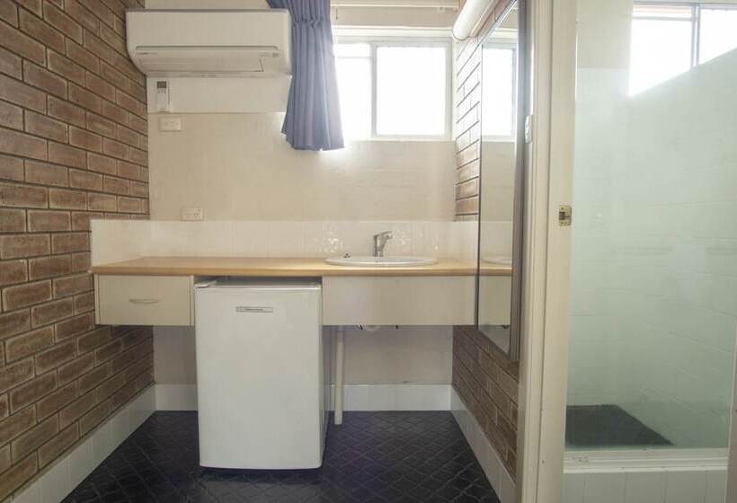 اتاق استاندارد, Acacia Motor Inn