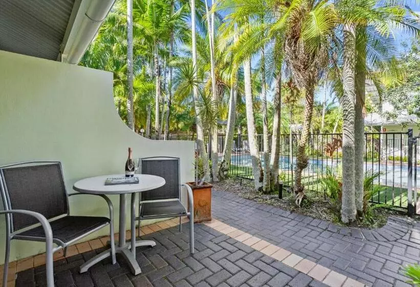 آپارتمان سوپریور 1 خوابه با چشم‌انداز استخر, Caribbean Noosa