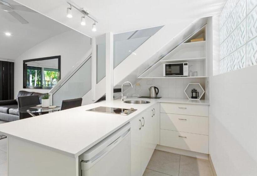 Апартаменты Superior 1 Спальня Вид на Бассейн, Caribbean Noosa