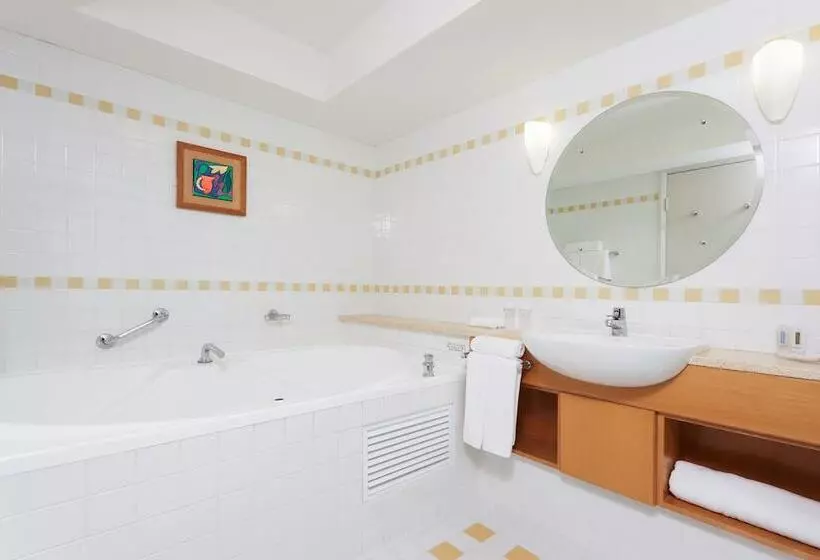 اتاق استاندارد با تخت دوبل, Crowne Plaza Perth, An Ihg