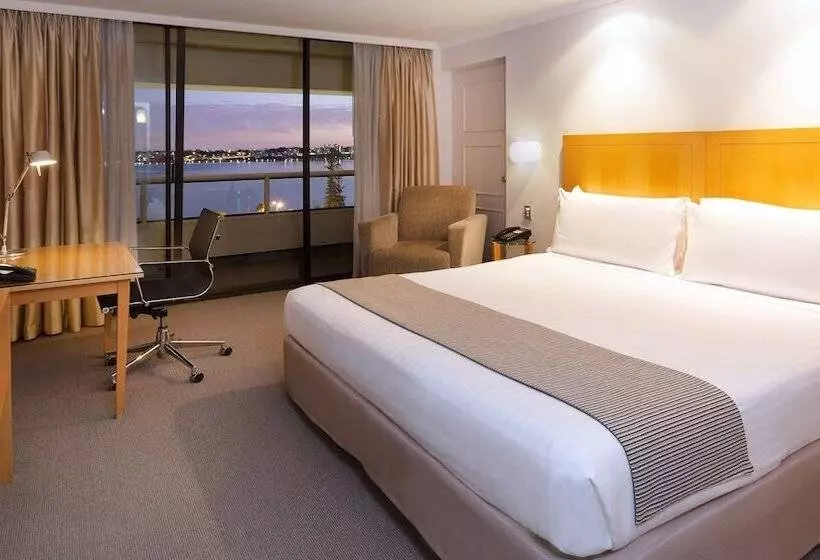 اتاق استاندارد با تخت دوبل, Crowne Plaza Perth, An Ihg