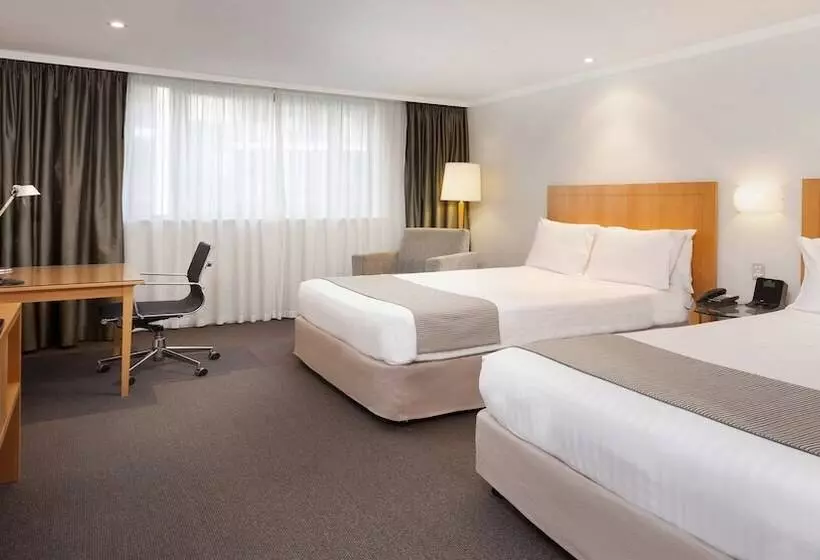اتاق استاندارد, Crowne Plaza Perth, An Ihg
