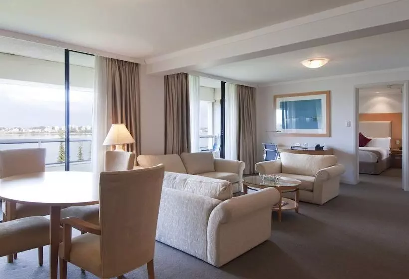 リバービュースイート, Crowne Plaza Perth By Ihg