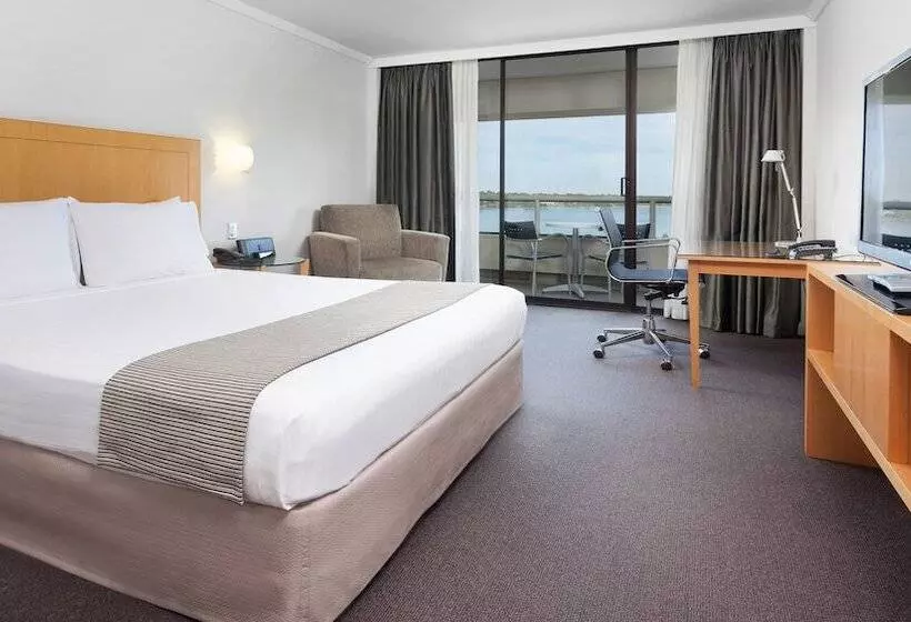 اتاق استاندارد با تخت دوبل, Crowne Plaza Perth, An Ihg