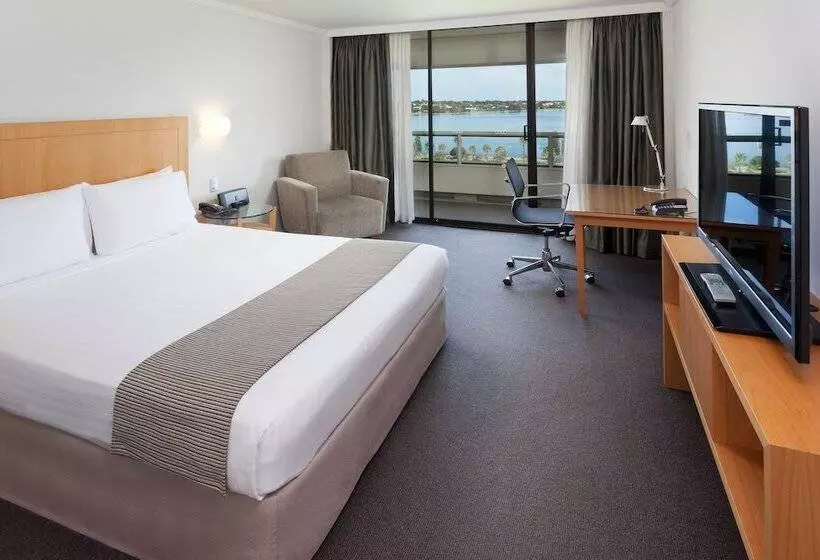 اتاق استاندارد با تخت دوبل, Crowne Plaza Perth, An Ihg