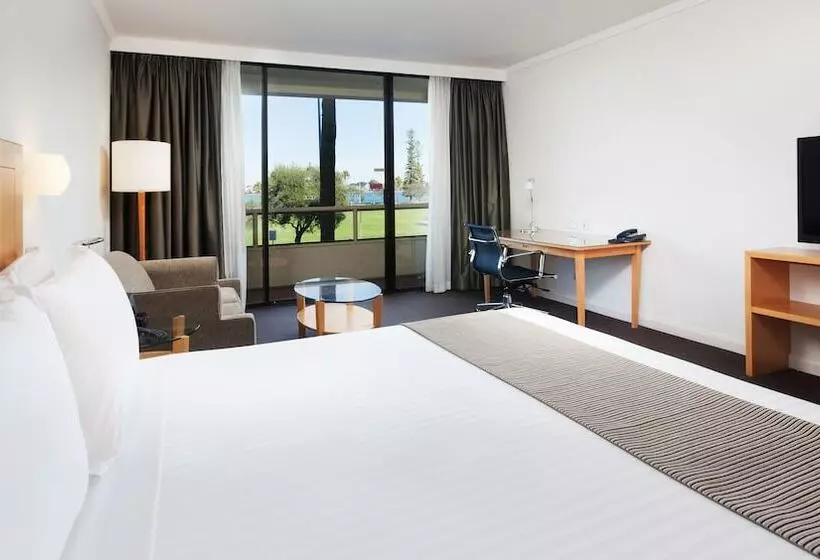 اتاق استاندارد با تخت دوبل, Crowne Plaza Perth, An Ihg