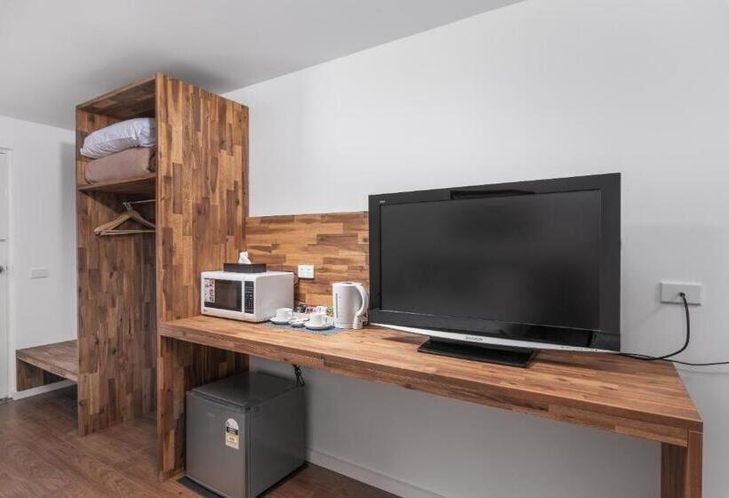 패밀리 룸, Econo Lodge Lilydale