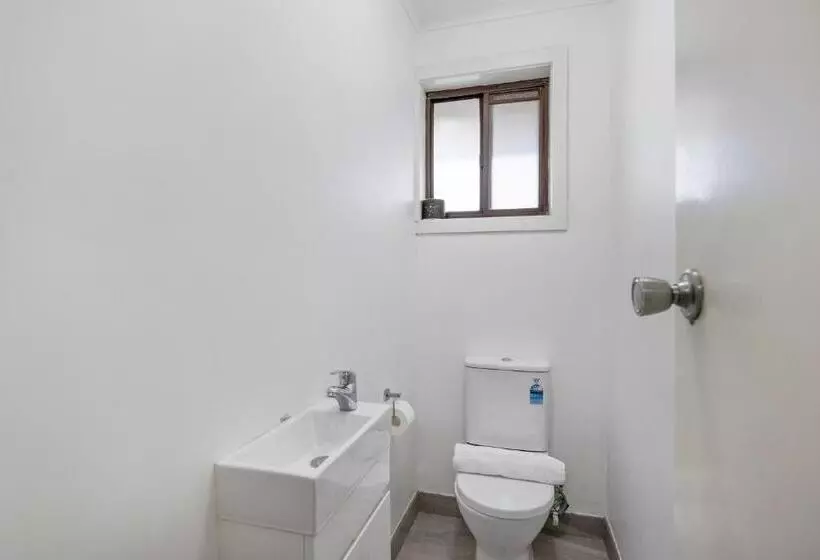 ３ベッドルームアパートメント, Econo Lodge Lilydale