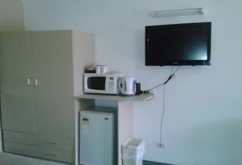 اتاق استاندارد سه نفره, Elsinor Motor Lodge