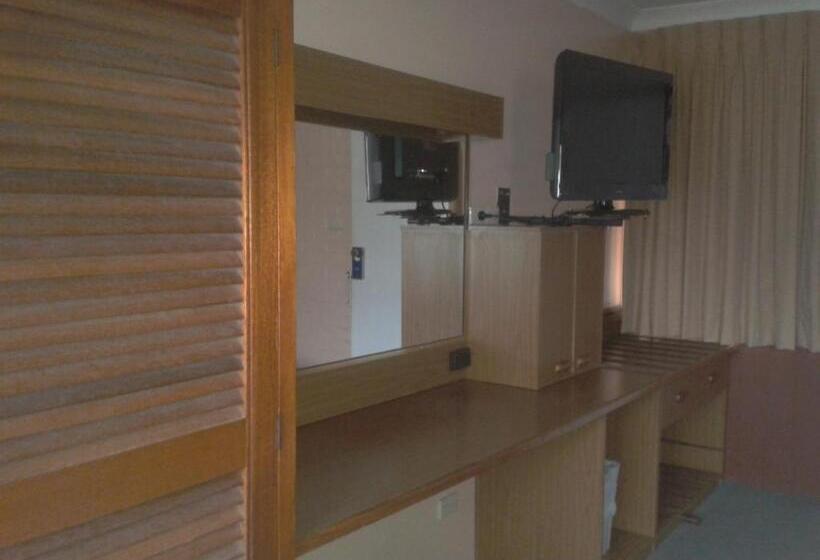 غرفة قياسية فردية, Elsinor Motor Lodge