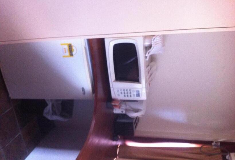 غرفة قياسية فردية, Elsinor Motor Lodge